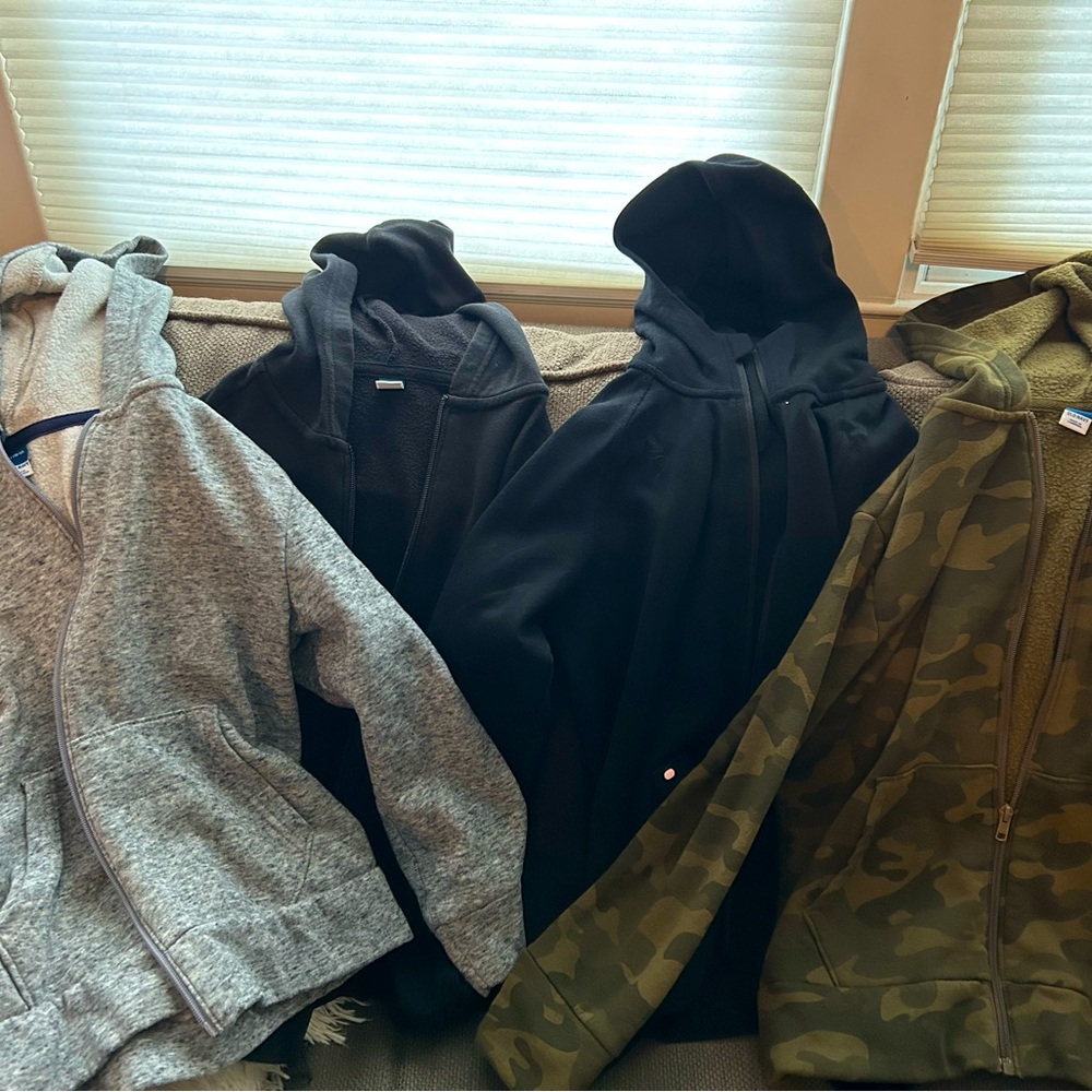 Boys zip up hoodies bundle Size 10-12 medium